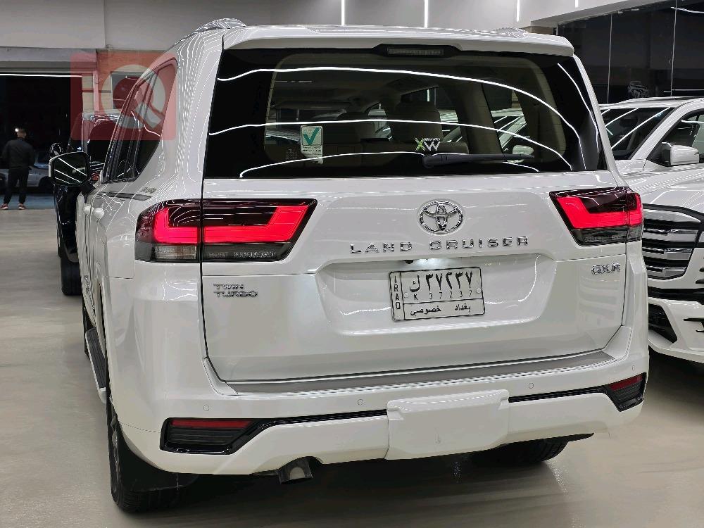 تويوتا لاندكروزر